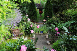 In the Hanging Gardens of Sulamith