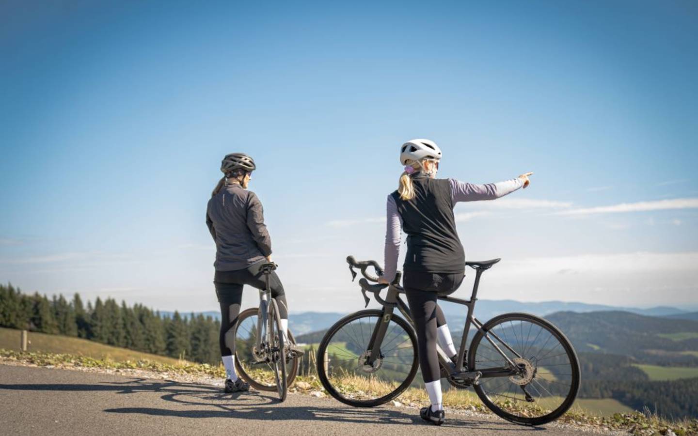 Cycling with a view in the Almenland Nature Park
