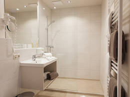 Apartment Herbst Bathroom