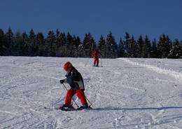 Deep snow skiing at the Eibisberg lift