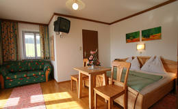 Guest rooms at the Frankenhof