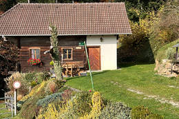 Exterior view of the hut.