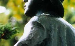 Rosegger sculpture