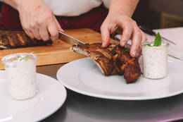 Delicious ribs at the Dorfwirt Bratl