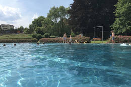 Outdoor pool in Fladnitz