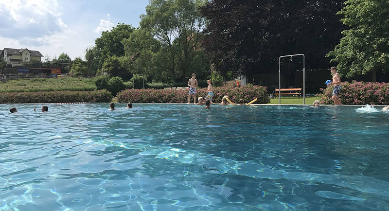 Swimming in the center of Fladnitz