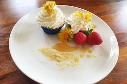 Dandelion muffin dish 