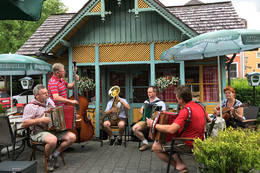 Making music at Gasthof Grabenbauer in Gasen