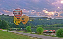 Hot air balloon ride on Lake Stubenberg Photo Buchegger Apfelland