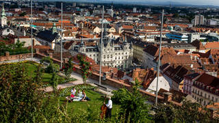 Provincial capital / Graz / City