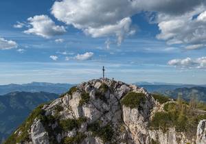 Medium hiking trails / Hiking / Nature park