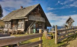 Alpine hut at the Hofbauer Alm-Runde in the nature park Almenland